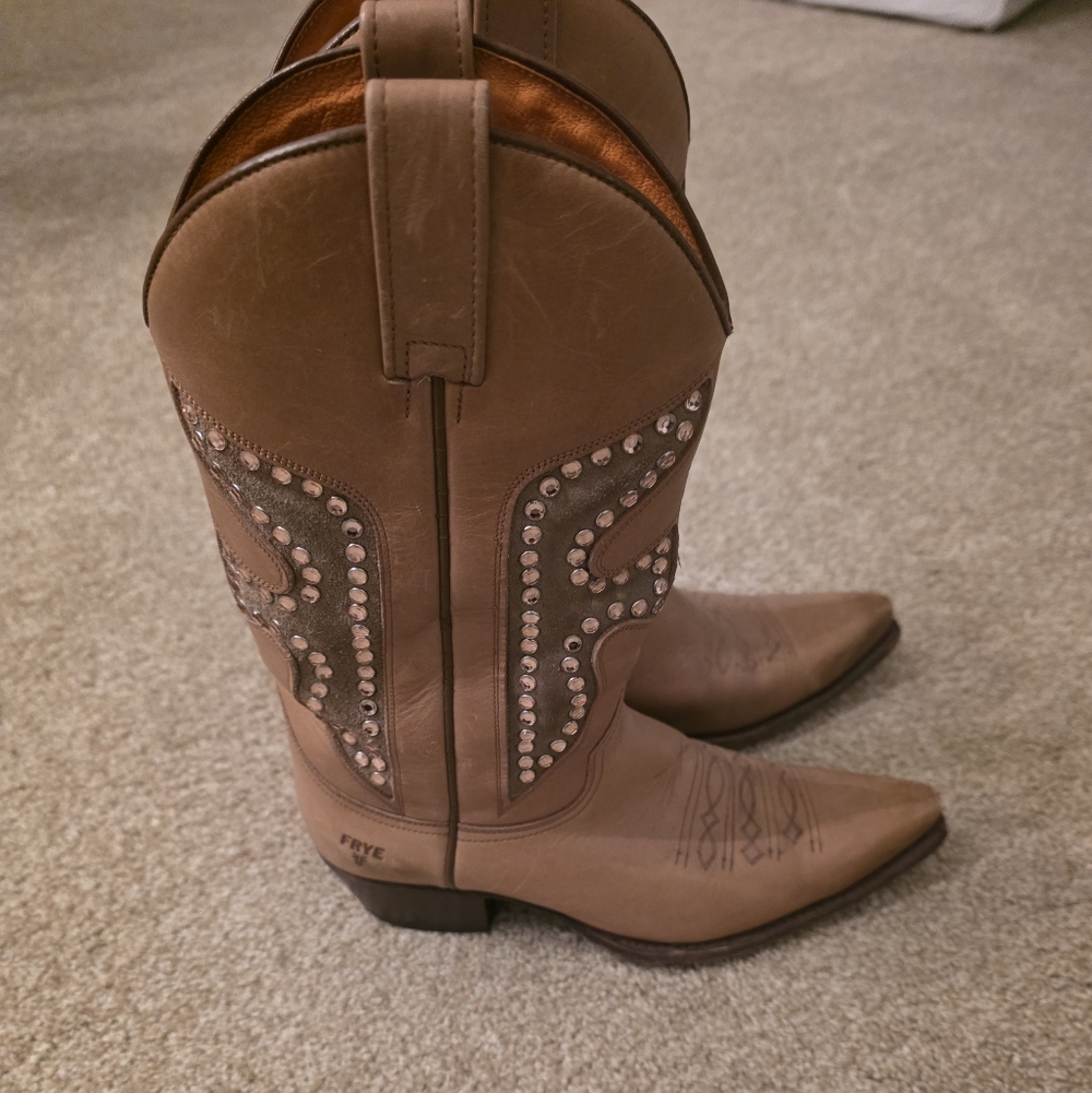 Frye Tan Leather Studded Western Cowgirl / Cowboy Pink Crystal Rhinestone Boots